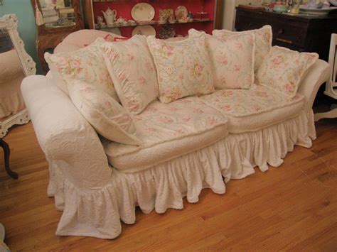 Traditional covers looks the best on sofas and chairs with rounded arms and rectangular cushions, but specialty shapes are available for other types of seating, such as wingback you can find a slipcover that works with any decor style, whether you prefer a clean modern look, traditional or shabby chic. Vintage Chic Furniture Schenectady NY: Shabby Chic ...