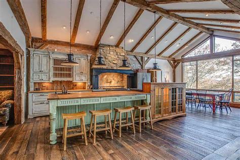 Tennessee's largest and most visited state park is fall creek falls. Take A Look At This Luxurious Log Cabin