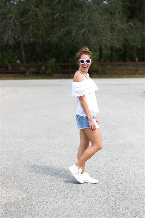 She Wears Short Shorts Sunshine Style Florida Fashion And Style Blog