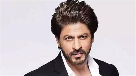Shah Rukh Khans Pathan Resumes Shooting At Yrf Studios