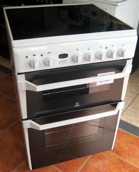 Indesit Id60c2 Electric Cooker Double Oven Ceramic Hob With Warranty