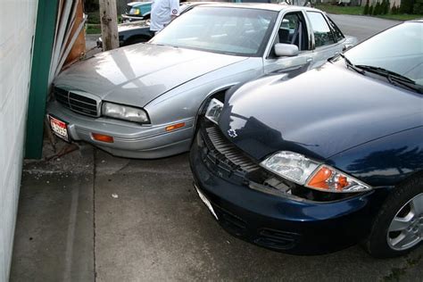 Drivers must show ability to pay damages (financial responsibility) of a minimum of $15,000 for each person injured or killed in an accident, $30,000 for injury/death of two or more persons in one accident, and a minimum of $5,000 for property damage in any one accident. Average Car Accident Injury Settlement in Ohio - Amounts ...