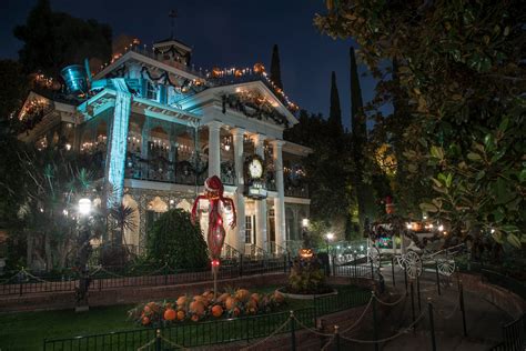 15 Reasons Disneyland Halloween Time Is The Best 2021 La Jolla Mom