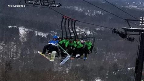 Chairlifts Collide In Ski Lift Malfunction Injuring 5 Youtube