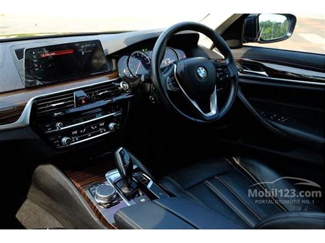 Bmw 5 серии 520d vii (g30/g31) рестайлинг. Jual Mobil BMW 520i 2019 Luxury 2.0 di DKI Jakarta Automatic Sedan Hitam Rp 749.000.000 ...