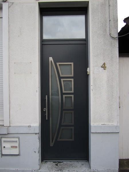 Une pose soignée, le respect de votre intérieur et des normes d'installation, dans les délais et le budget convenus. Porte monobloc enko : Menuiserie extérieure Porte d'entrée ...