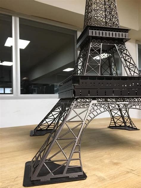Eiffel Tower Statue Robust Metal Large Paris Eiffel Tower Figurine