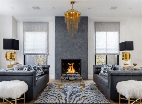 22 Beautiful Living Rooms With Fireplaces