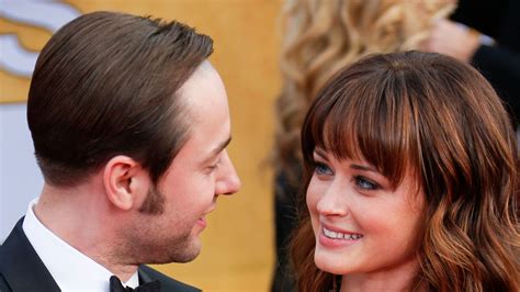 The Truth About Alexis Bledel And Vincent Kartheiser S Marriage