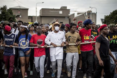 Fees Must Fall South African Students And Police Clash In Tuition Cost