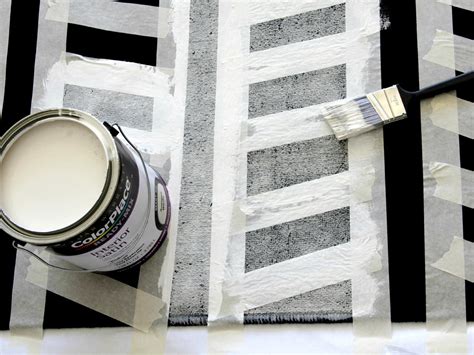 How To Paint A Design On A Low Pile Rug How Tos Diy