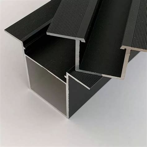 Profili Omega Alluminio Anodizzato Nero