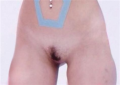 Katy Perry Nude Pussy Peeing