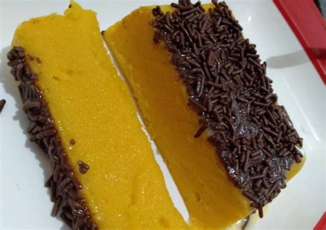 Banyak aneka variasi makanan olahan dari labu kuning tentunya selain disayur dan dikolak diantaranya kue lumpur, puding dll. Resep Bolu Kukus Labu Kuning - Aneka Resep Masakan