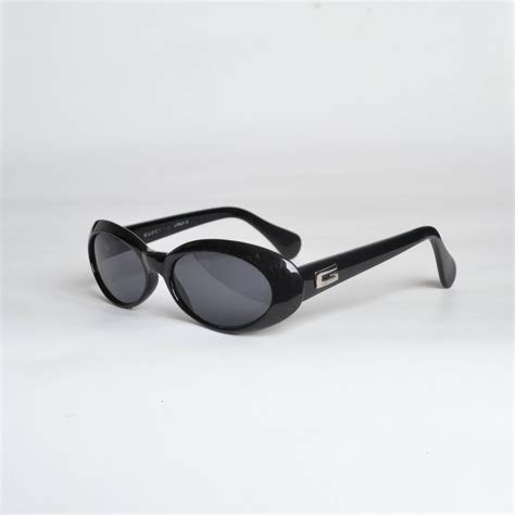 Gucci Vintage Gucci Sunglasses Black Grailed