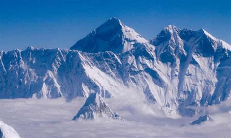 Mount Everest China And Nepal Agree On New Taller Height Equity Insider