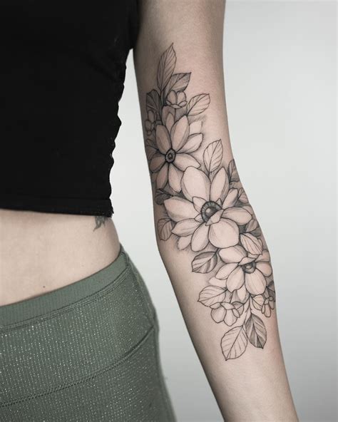Flowers Cute Delicate Feminine Tattoos Flowers And Florals Animal