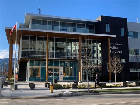 Kelowna Rcmp Officer Charged With Obstruction Following Sexting Allegations