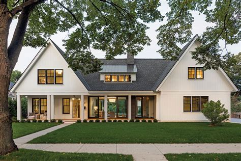 Contemporary Cottage Midwest Home