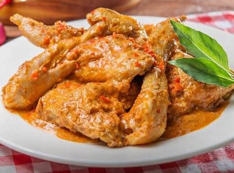 Menu ini akan menjadi hidangan yang spesial. Resep Cara Membuat Ayam Rica-Rica Pedas Manis