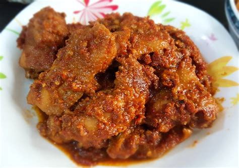 Dalam menjalankan usaha kuliner, resep menjadi modal utama yang akan sangat berpengaruh bagaimana bisnis kamu nanti akan berjalan. Resep Ayam Rujak Anti Gagal - YB Recipe