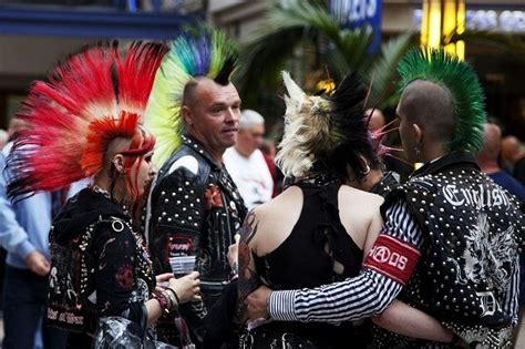 Punk Punk Mohawk Afro Punk Punk Goth Pop Punk Dr Martens Rock Emo Punks 70s Punk