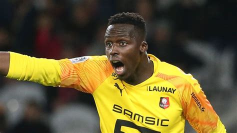 Édouard mendy was on the verge of giving up his dream six years ago. Chelsea told price for goalkeeper, Edouard Mendy - Blog ...