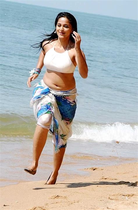 Anushka Shetty Bikini And Swimwear Photos Anushka Shetty Hot Bikini Hd