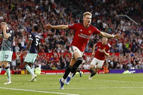 Scott McTominay Saves The Day For Man United With 2 Stoppage Time Goals