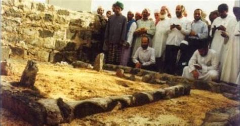 Islam Miracles Grave Of Hazrat Fatima R A