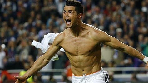 The Secret To Cristiano Ronaldos Famous Abs Is Actually Really Simple