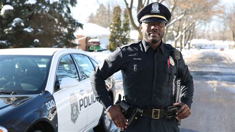 How A Police Officer Uses His Job To Spread The Love Of Christ