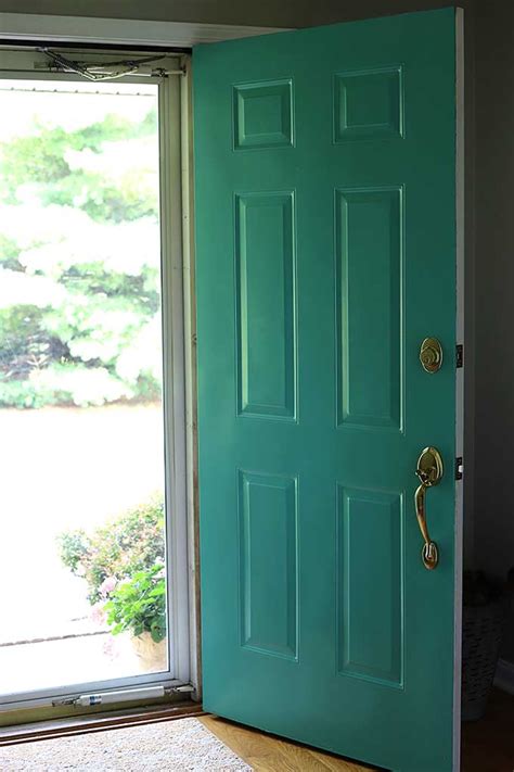 How to paint a door that's removed take the door off the wall clean the door with a household cleaner jerry scrolls down to see how to paint a front door without removing it. How To Paint A Front Door Without Removing It • House of Hawthornes