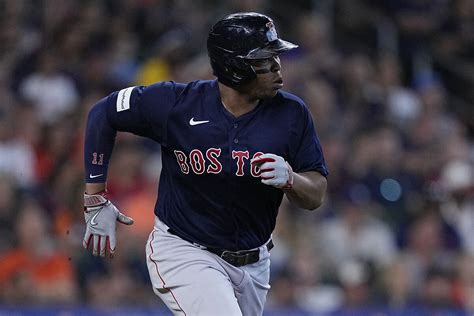 Alarms Sound For The Red Sox After Rafael Devers Injury Scare Marca