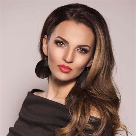Masha Vlasenko Makeup Flawless Flawless Makeup Fashion
