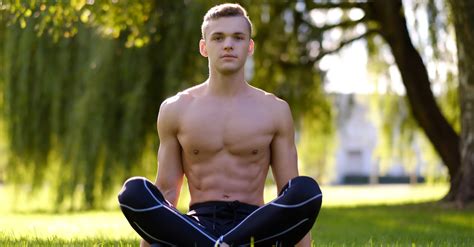 These Are The 6 Best Gay Friendly Silent Meditation Retreats