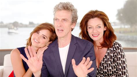 How The Cast Of Doctor Who Survives Comic Con Video