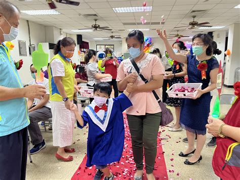 家扶慢飛天使畢典 親子齊力闖關 中華日報中華新聞雲