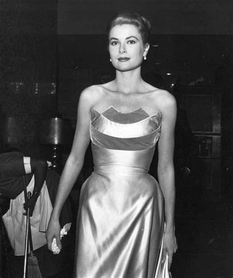 Pin By Lily On Grace Kelly Princess Grace Kelly Grace Kelly Style