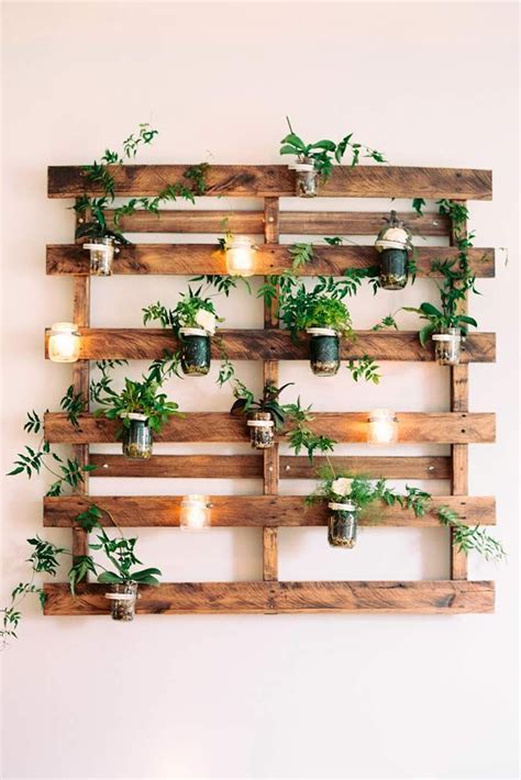 Place it outside and add flower pots and plants, or bring it inside to lighten up space with photographs or home décor. 33 Creative Wall Decor Ideas To Make Up Your Home | Decor ...