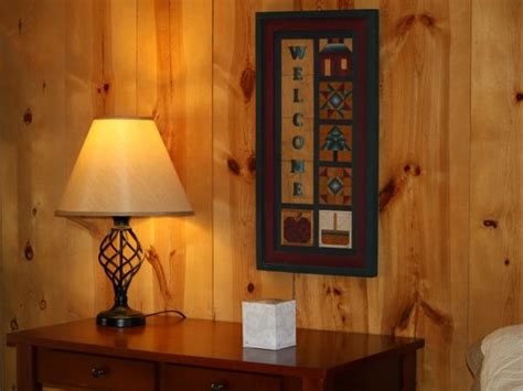 There is plenty of parking so bring your boat or jet skis and spend all day on beautiful canyon lake which is just minutes from the cabins. To Be Named - Arkansas Grand Canyon View Cabins