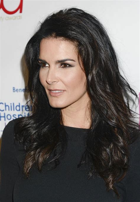 Angie At The Hollywood Beauty Awards 2212016 Angie Harmon Angie