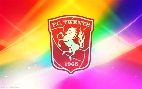 Fc twente (also incorrectly referred to as twente enschede) is a dutch professional football club from the city of enschede, playing in the the eredivisie. FC Twente achtergronden voor PC, laptop of tablet ...