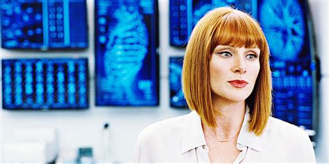 Jurassic World Screencaps Claire Dearing Jurassic World Photo 39515371 Fanpop Page 7