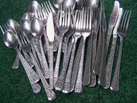 Stainless Steel Flatwate Floral Pattern : Set Of 63 Pcs Mid Century ...