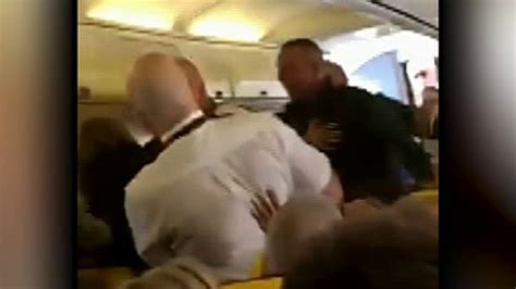 Raw Video Ryanair Passengers Filmed Fighting Mid Flight Fox News Video
