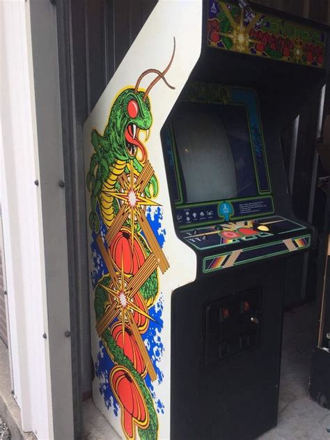 Original Centipede Arcade Game Works Free Play With Coin Mechanism