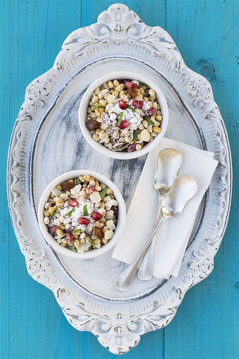 These energy bites are delicious and are so good for you. The Hungry Bites - Mediterranean Food Blog