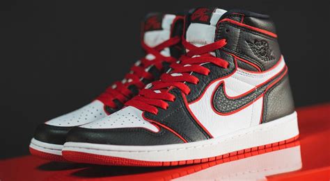 Nike Air Jordan 1 Bloodline Stands Out In Novs Last Week Of Drops