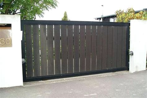 The modern gate designs are not only attractive and good on the eyes. 10 Simple & Modern Sliding Gate Designs For Homes